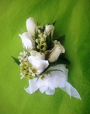 White Sweetheart Rose Corsage from FlowerCraft in Atlanta, GA